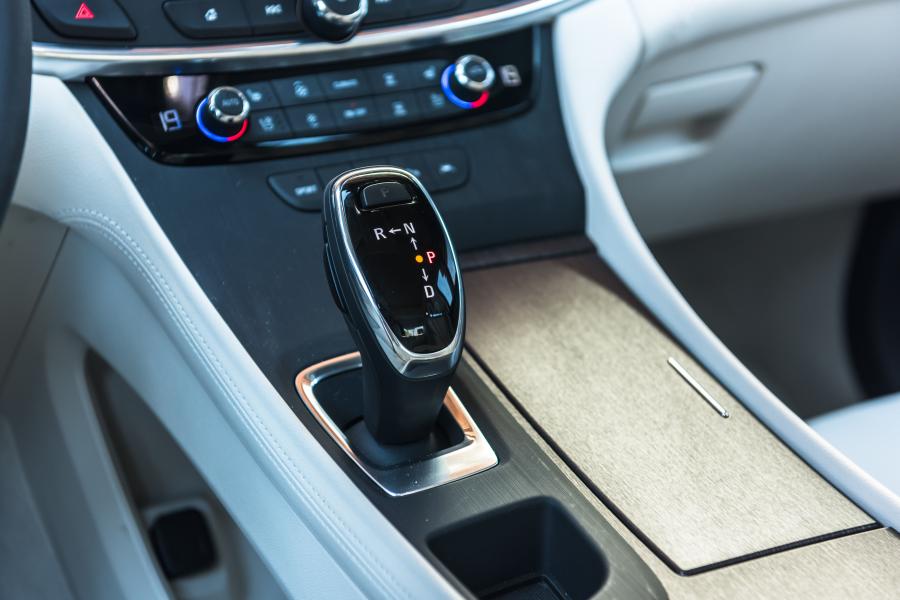 Детали интерьера Buick LaCrosse Avenir 2019 года  (CN) (фото 9 из 25)